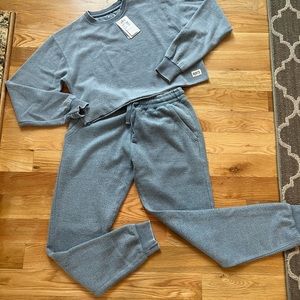 Royce womens set size medium. With tags.